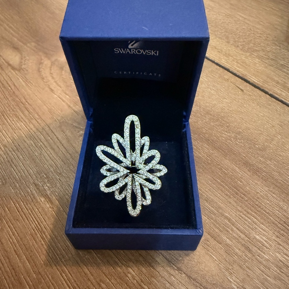 Swarovski Silver Crystal Snowflake Ring